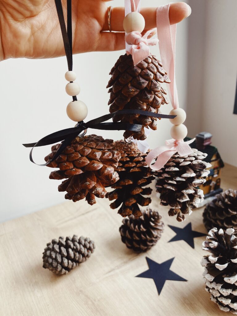 Déco Noël DIY pomme de pin