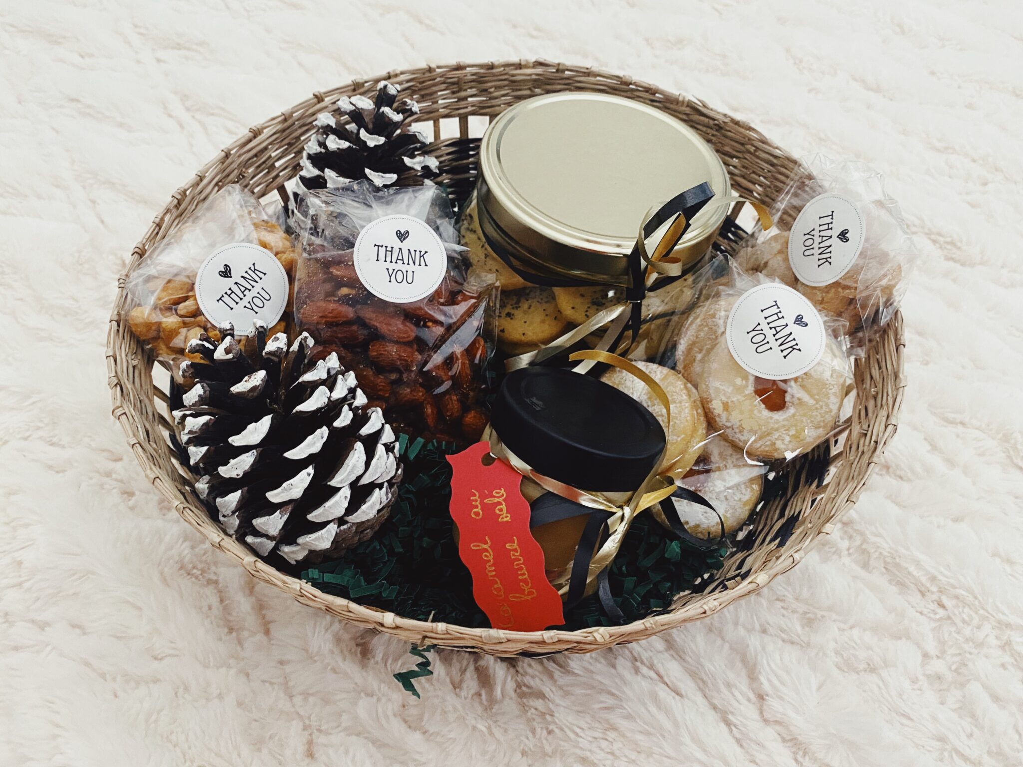 Offrir un panier garni de Noël - L'atelier du Père Noël