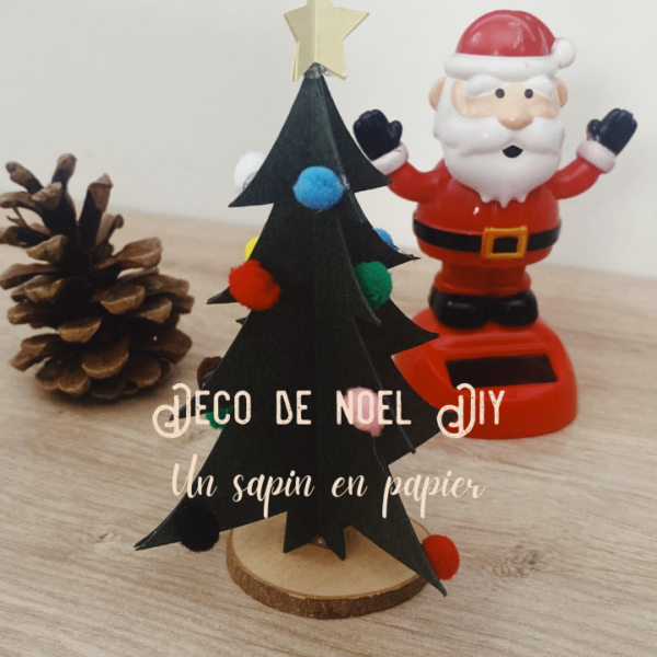 Sapin de Noël en papier